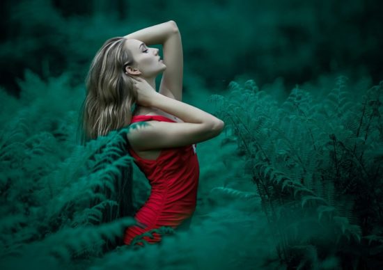 »Na fotki zgleda hudo in te želi spoznati. V bistvu pa s profilom upravlja tip«