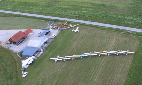 Neverjetni prizori na slovenskem letališču! Neznanci želeli poleteti z ukradenim letalom