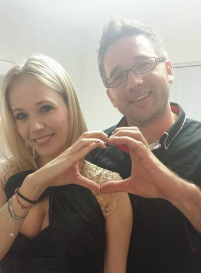 FOTO: Poslanec se je poročil, poglejte, kako lepo ženo ima!