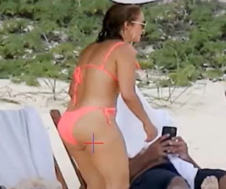 FOTO: Vau, pa ona je popolna tudi na fotografijah od paparacov