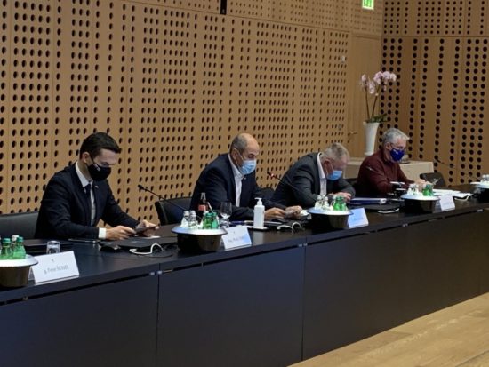 Od ponedeljka bo za 30 dni za celo Slovenijo razglašena epidemija!