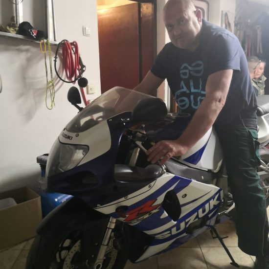 Romanovi prijatelji v šoku: “vidla in se druzla pa se boma na oni strani mavrice………???”