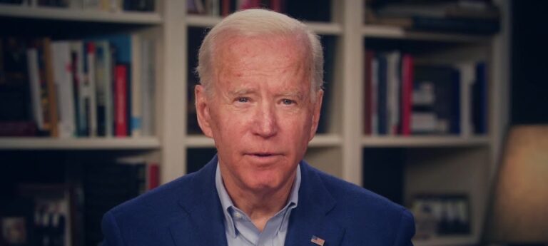 Novoizvoljeni predsednik ZDA poškodovan, kriv je pes