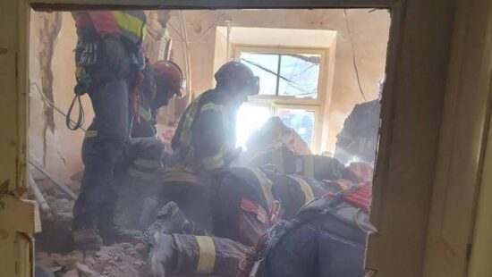 Čudež v Petrinji: Dekle je bilo pod kupom opek, kopali smo štiri ure. Spravili smo jo ven