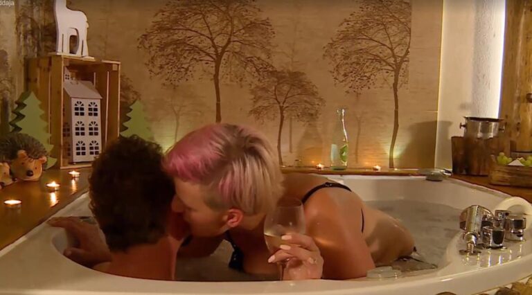 Le kaj bo rekla njegova izbranka po ogledu Ljubezni po domače! »Čurčel mu je stal tako, da vedel ni, do kam ga ima«