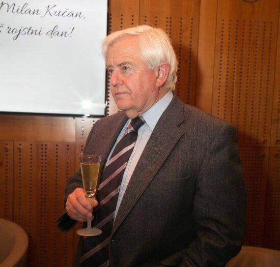 FOTO: Kaj se je pod večer dogajalo pri Milanu Kučanu? Opažen Janez Zemljarič
