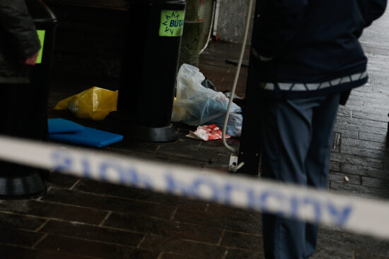 Nasilje pri bencinskem servisu: Najmlajši med pretepenimi star 14 let