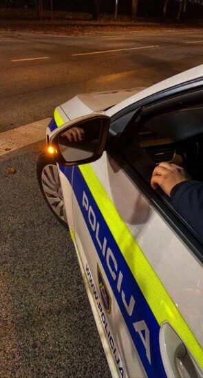 Če ste videli voznika Bmw-ja, pokličite policijo! V Ljubljani je ogrožal življenja