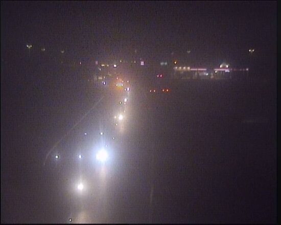 FOTO: Zastoji pred mejnimi prehodi, ponekod se čaka tudi 2 uri in pol