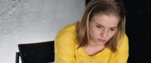 Mia Skrbinac obtožila Matjaža Tribušona, da jo je med študijem dve leti spolno nadlegoval