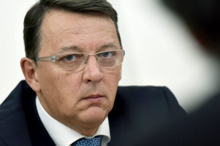 Slovenska politična elita! Politik stranke SD Rop kupil hišo s pogledom na Brione