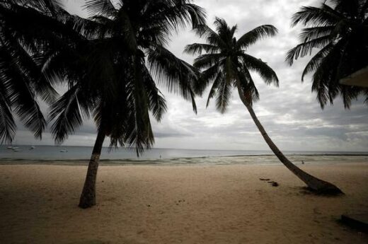 Islamski borci izvedli pokol, tujci v hotel, očividci poročajo o truplih na ulicah