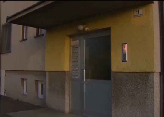 Po najdbi otroške lobanje v peči v novomeškem Bršljinu: bi lahko šlo za Majo, ki je izginila pred blokom?