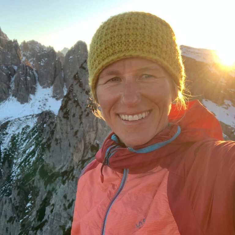 Razkrito, kdo je turno smučarka, ki je včeraj umrla na Storžiču! Gre za znano zobozdravnico