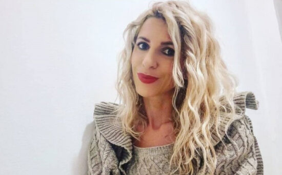 V Sloveniji v gorski nesreči umrla znana novinarka in blogerka