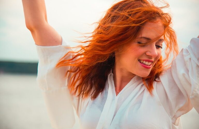 Je Nina Pušlar noseča? Poglejte tole fotografijo, oboževalci že ugibajo