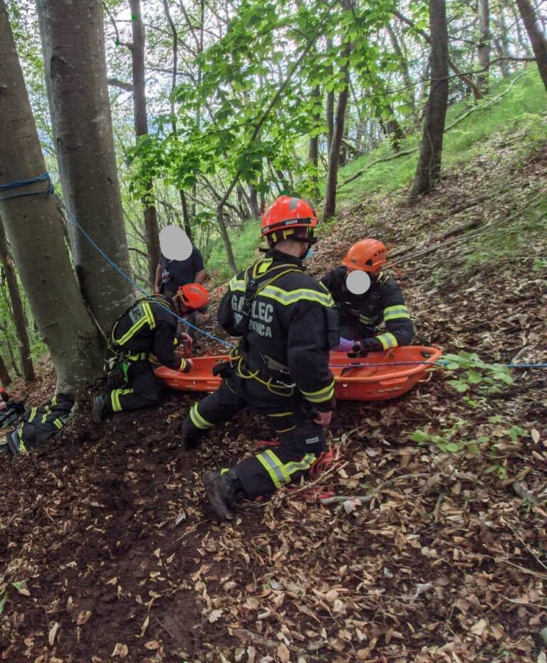Drama, nista upali z Jezerskega sedla