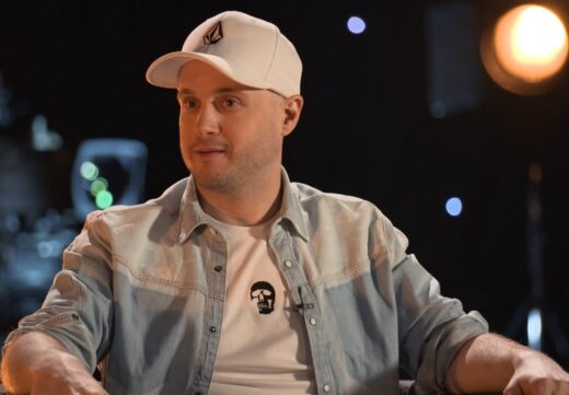 Mitja Okorn naredil mojstrovino, novinar MMC takoj stresel svoj gnev in ga zmerjal s povprečnežem