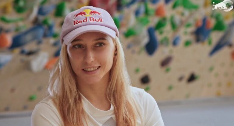 Janja do olimpijskega zlata, komentator RTV-ja je mislil, da jo imenujejo GOAT, kot gorsko kozo