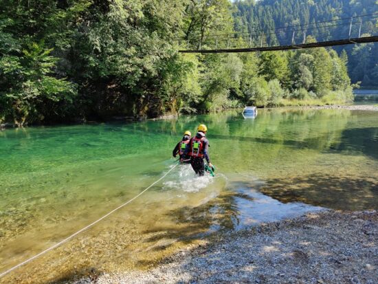 Z avtom ob 1.43 v Sočo