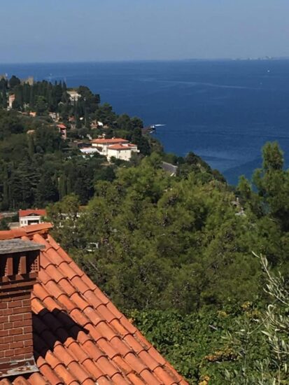 Policija razkriva: Otroka (11) iz Ljubljane na Obali odpeljali