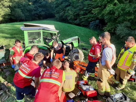 FOTO: Huda nesreča na travniku