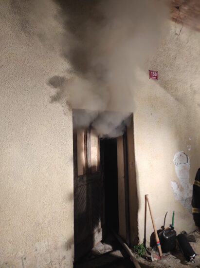 Zagorelo ob 0.05, hude posledice dima