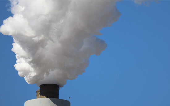 ARSO izdal opozorilo, Slovenijo prekrili nevarni prašni delci