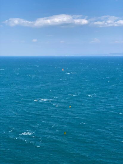 Mraz vztraja, ohladilo se je tudi morje ob slovenski obali