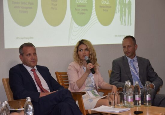 Pojasnila v.d. direktorice ARAO Petre Grajžl dajejo slutiti, da zakona o javnem naročanju ne pozna, predsednik UO napoveduje, kaj sledi