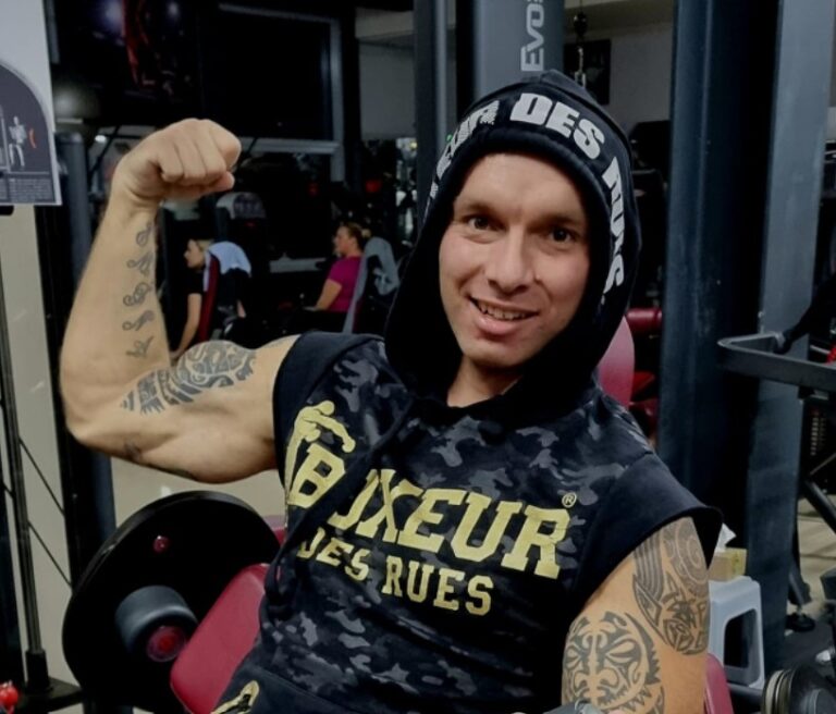 Bodibilder Damijan umrl na kraju nesreče, lansko leto je zatikal na avtomobile gole fotografije partnerice