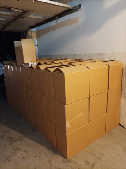 Trdil, da prevaža humanitarno pomoč za Ukrajino, ne boste verjeli, kaj so mu našli v kombiju