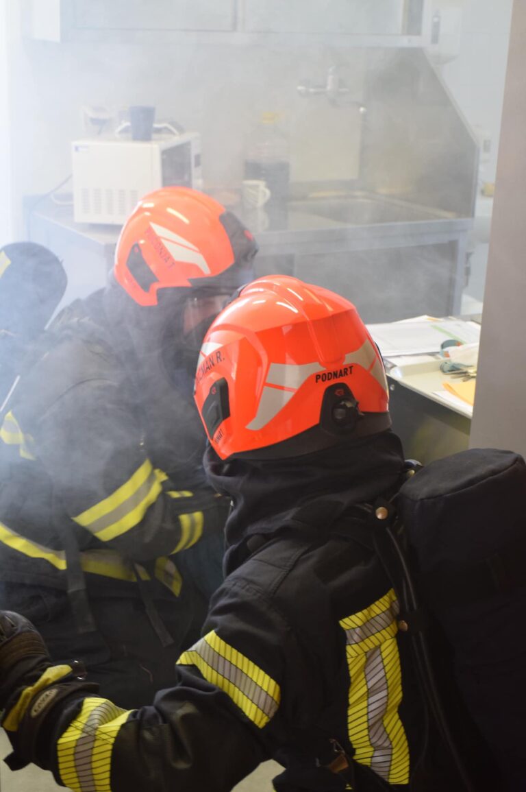 Na Rozmanovi zagorela klimatska naprava