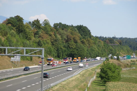 Drama na gorenjski avtocesti, vse so ujele Darsove kamere