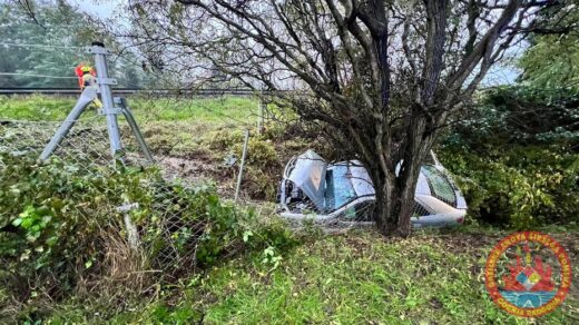 FOTO: Huda nesreča na avtocesti, tri osebe prepeljali