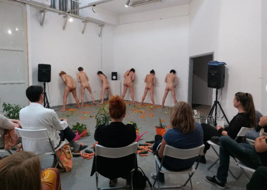 (POZOR, SAMO ZA JEKLENE ŽELODCE!) Še ena Fotopubova “umetnost” na naše stroške!