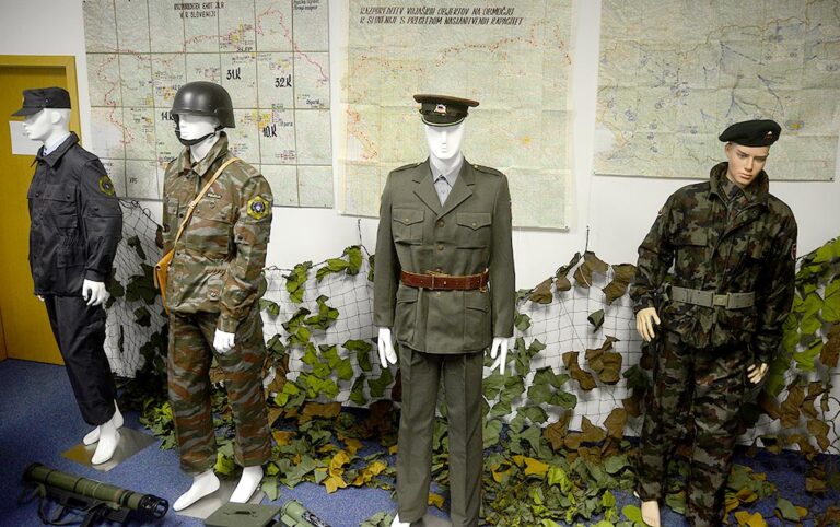 (PROTISLOVENSKO in ZAVRŽNO!) Ministrica iz vrst Levice Asta Vrečko likvidirala komaj ustanovljeni Muzej slovenske osamosvojitve