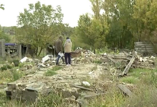 (PO RUSKEM NAPADU) Nikogar več ni, ki bi ga poklical, nihče mi ne bo več rekel niti “oče” niti “dedek”