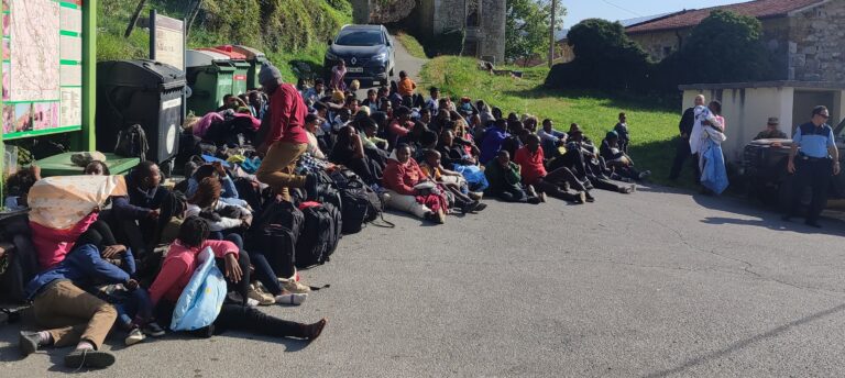 (NEZAKONITE MIGRACIJE) V oktobru znova rekord! Petkrat več migrantov kot v enakem obdobju lani!