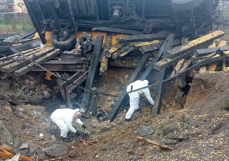 (TRAGIČNI INCIDENT ali NAMERNI RUSKI NAPAD?!) Raketi ruske izdelave na Poljskem povzročili eksplozijo z dvema smrtnima žrtvama