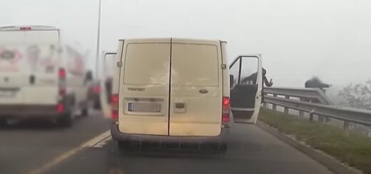 (NUJNA NOVICA!) Tihotapci ilegalnih migrantov med begom streljali na policijo!